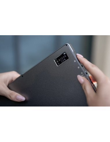 Newell RGB-W LED panel Rangha Max XL