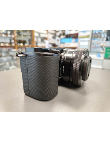Sony ZV-E10 + 16-50mm (rabljeno, 5/5)