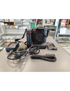 Nikon D80 body + MB-D80 grip (rabljeno, 4/5) 2