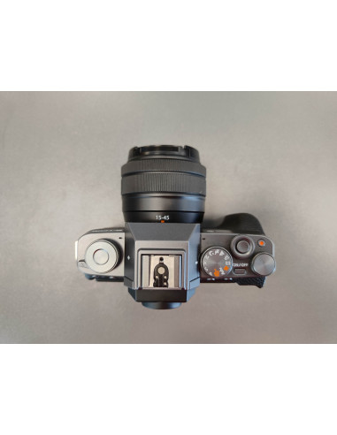 Fuji X-T200 + 15-45 F/3.5-5.6 OIS PZ(rabljeno, 4/5)