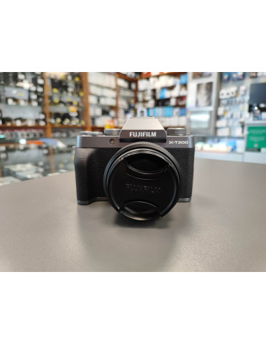 Fuji X-T200 + 15-45 F/3.5-5.6 OIS PZ(rabljeno, 4/5)